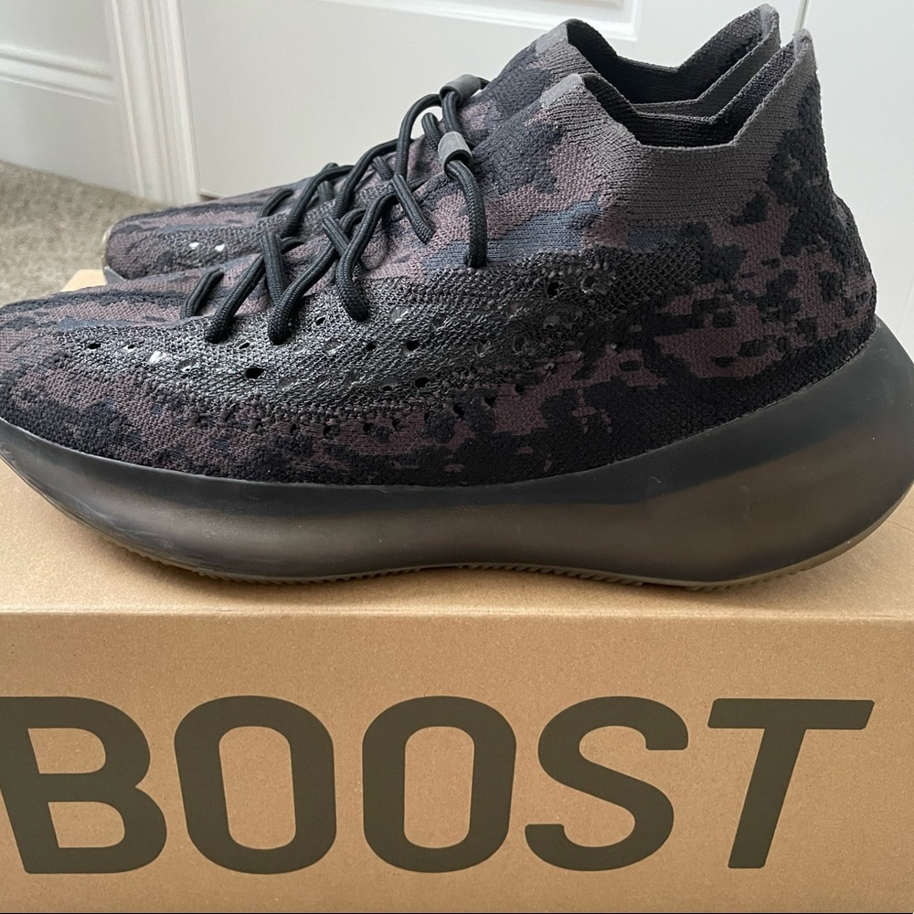 Yeezy 380 Onyx